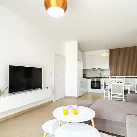 Velvet Sea Retreat D29 * Golem (Tirana)