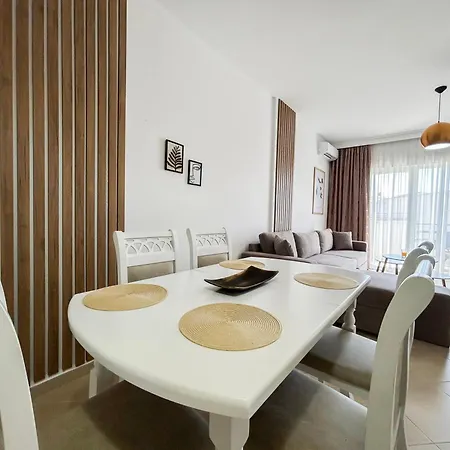 Velvet Sea Retreat D29 Golem (Tirana)