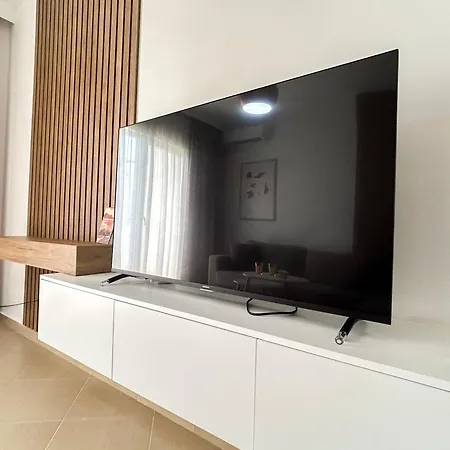 Velvet Sea Retreat D29 Apartment Golem (Tirana)